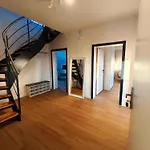 Maisonette Fuer 9 Personen Gym & Parkplatz 7 Min Zum Flughafen