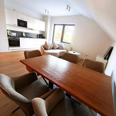 Maisonette Fuer 9 Personen Gym & Parkplatz 7 Min Zum Flughafen * Dusseldorf