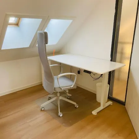 Maisonette Fuer 9 Personen Gym & Parkplatz 7 Min Zum Flughafen Apartment Dusseldorf